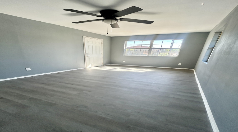 2314 Pine St, Laredo, Texas 78046, 3 Bedrooms Bedrooms, 4 Rooms Rooms,1 BathroomBathrooms,Residential,For Rent,2314 Pine St,20264032