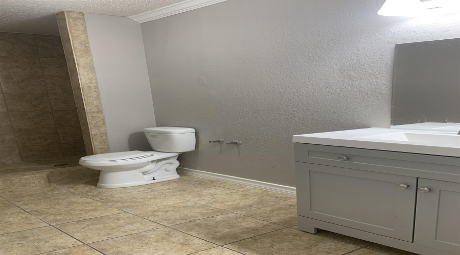 3413 Pine St, Laredo, Texas 78046, 3 Bedrooms Bedrooms, 5 Rooms Rooms,2 BathroomsBathrooms,Residential,For Rent,3413 Pine St,20264036
