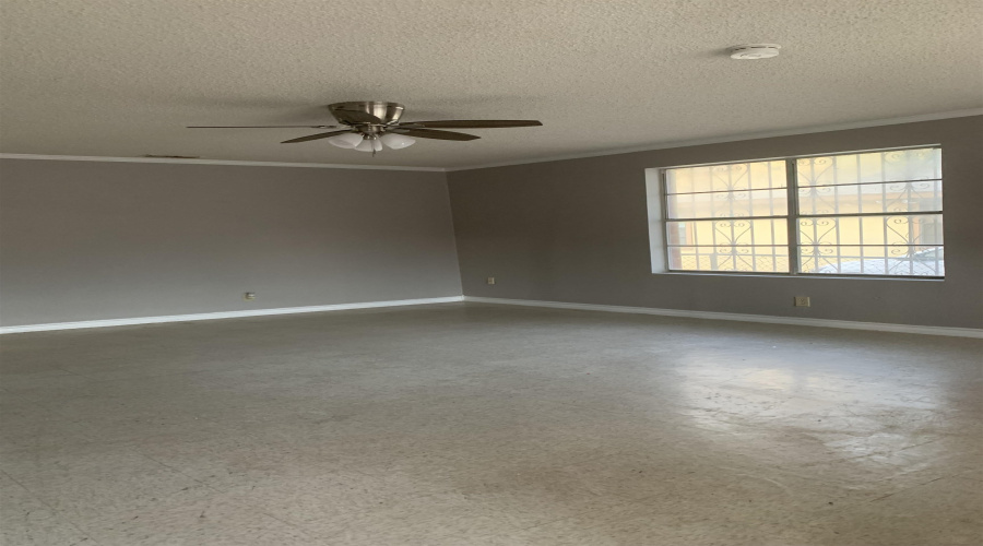 3413 Pine St, Laredo, Texas 78046, 3 Bedrooms Bedrooms, 5 Rooms Rooms,2 BathroomsBathrooms,Residential,For Rent,3413 Pine St,20264036
