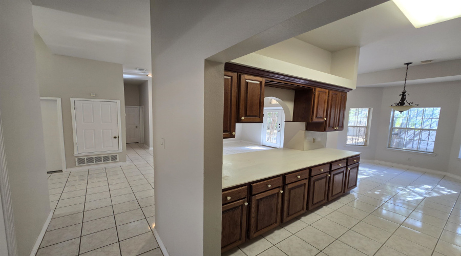 8802 Crossview Lp, Laredo, Texas 78045, 4 Bedrooms Bedrooms, 6 Rooms Rooms,3 BathroomsBathrooms,Residential,For Rent,8802 Crossview Lp,20264037
