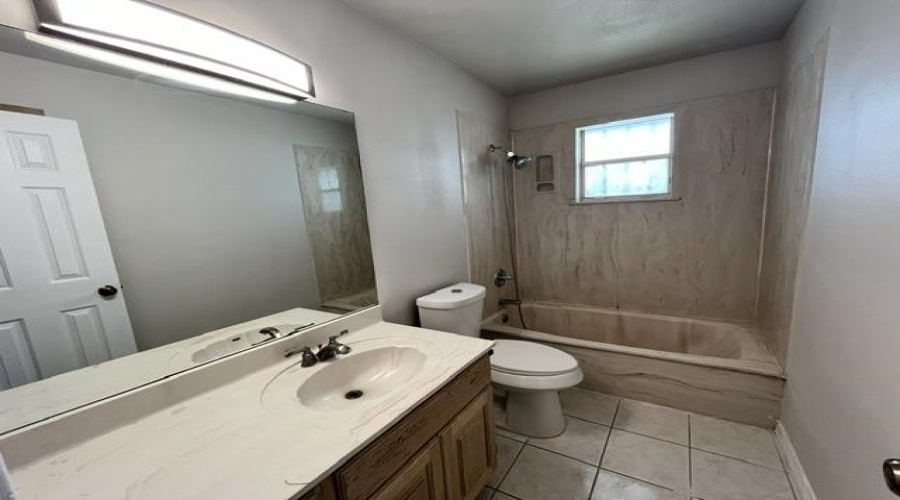 8802 Crossview Lp, Laredo, Texas 78045, 4 Bedrooms Bedrooms, 6 Rooms Rooms,3 BathroomsBathrooms,Residential,For Rent,8802 Crossview Lp,20264037