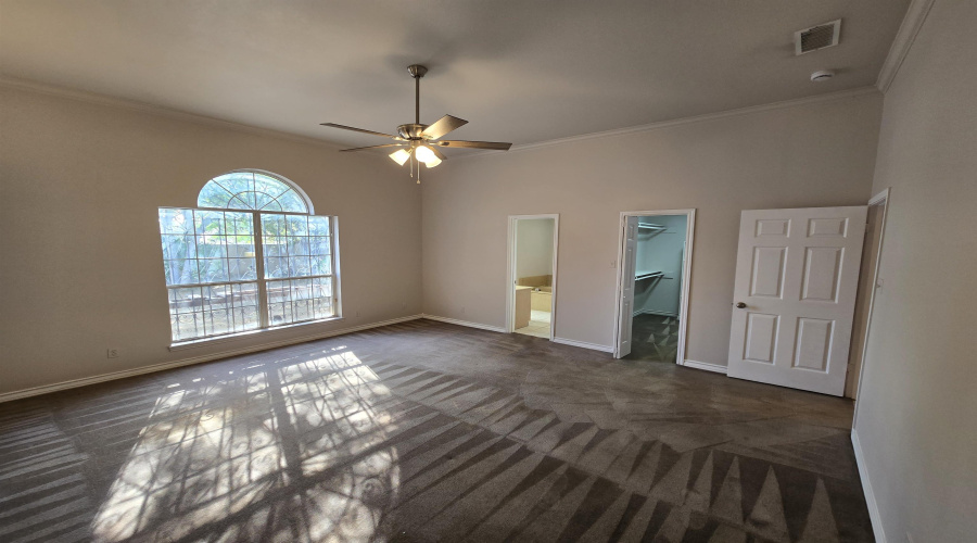 8802 Crossview Lp, Laredo, Texas 78045, 4 Bedrooms Bedrooms, 6 Rooms Rooms,3 BathroomsBathrooms,Residential,For Rent,8802 Crossview Lp,20264037
