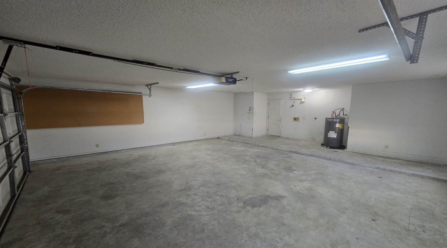 8802 Crossview Lp, Laredo, Texas 78045, 4 Bedrooms Bedrooms, 6 Rooms Rooms,3 BathroomsBathrooms,Residential,For Rent,8802 Crossview Lp,20264037