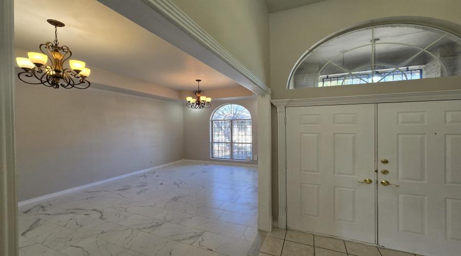 8802 Crossview Lp, Laredo, Texas 78045, 4 Bedrooms Bedrooms, 6 Rooms Rooms,3 BathroomsBathrooms,Residential,For Rent,8802 Crossview Lp,20264037