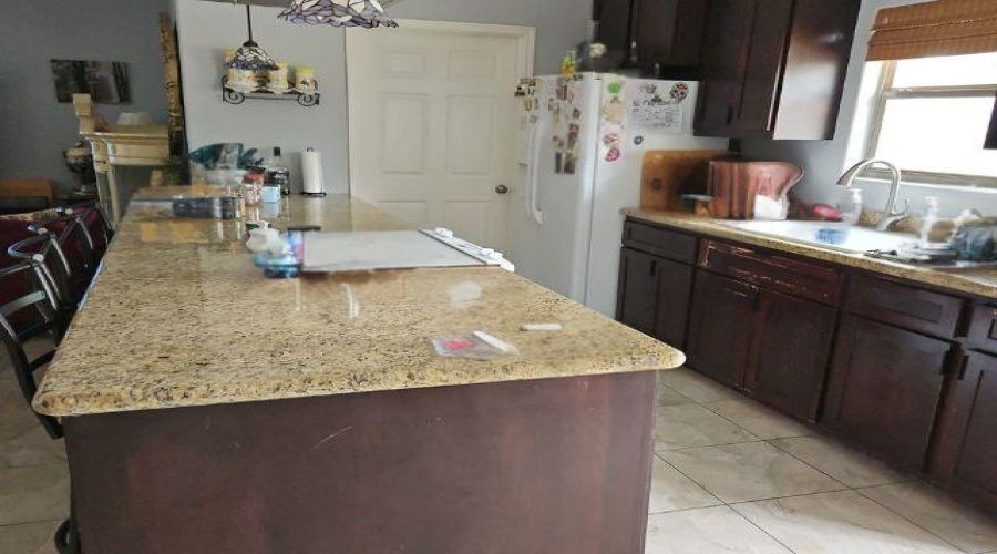 11 Bedford Dr, Laredo, Texas 78045, 3 Bedrooms Bedrooms, 5 Rooms Rooms,2 BathroomsBathrooms,Residential,For Sale,11 Bedford Dr,20263479