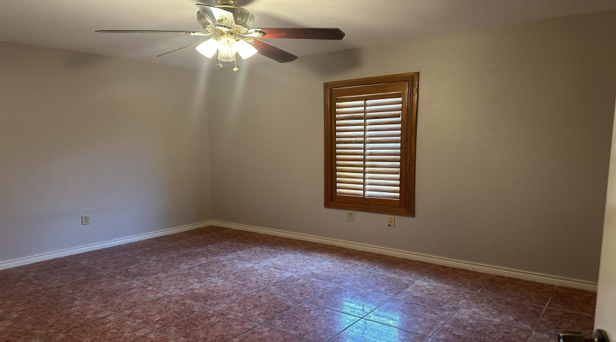 9019 Siller Lp, Laredo, Texas 78045, 3 Bedrooms Bedrooms, 7 Rooms Rooms,2 BathroomsBathrooms,Residential,For Rent,9019 Siller Lp,20264038