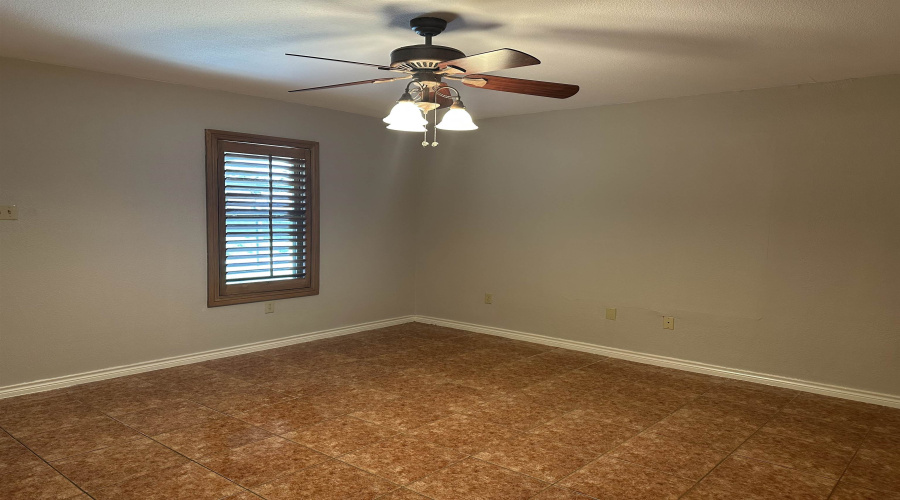 9019 Siller Lp, Laredo, Texas 78045, 3 Bedrooms Bedrooms, 7 Rooms Rooms,2 BathroomsBathrooms,Residential,For Rent,9019 Siller Lp,20264038