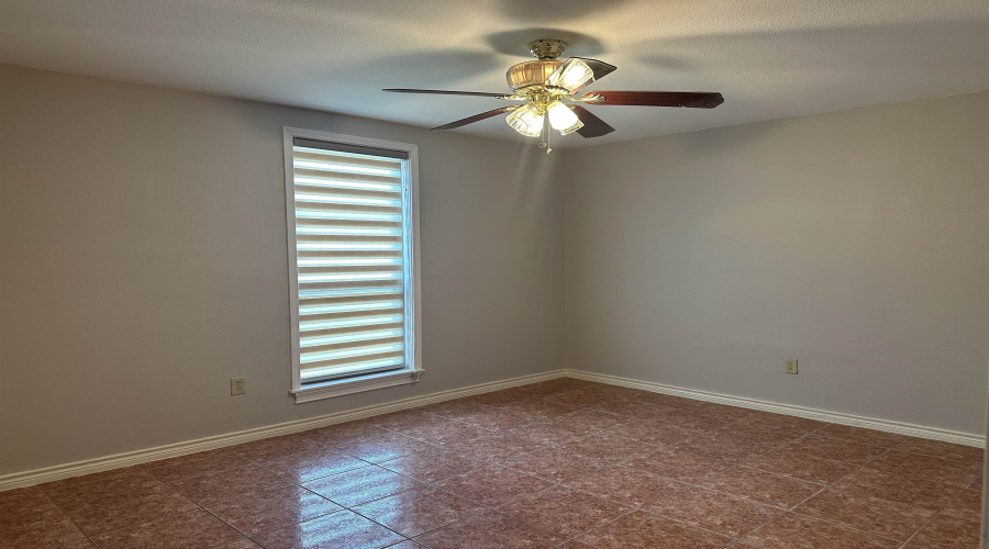 9019 Siller Lp, Laredo, Texas 78045, 3 Bedrooms Bedrooms, 7 Rooms Rooms,2 BathroomsBathrooms,Residential,For Rent,9019 Siller Lp,20264038