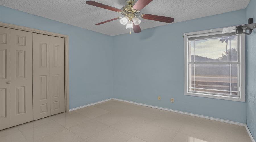 5802 Gale Ct, Laredo, Texas 78041, 3 Bedrooms Bedrooms, 6 Rooms Rooms,3 BathroomsBathrooms,Residential,For Sale,5802 Gale Ct,20264039