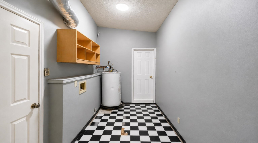 5802 Gale Ct, Laredo, Texas 78041, 3 Bedrooms Bedrooms, 6 Rooms Rooms,3 BathroomsBathrooms,Residential,For Sale,5802 Gale Ct,20264039