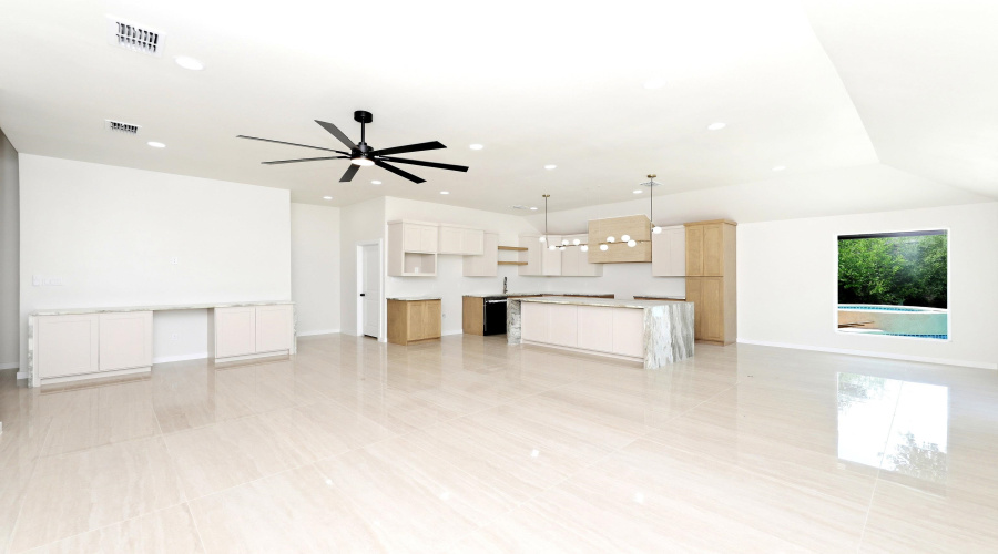 1622 Eagle Trace Dr, Laredo, Texas 78045, 4 Bedrooms Bedrooms, 5 Rooms Rooms,3 BathroomsBathrooms,Residential,For Rent,1622 Eagle Trace Dr,20264040