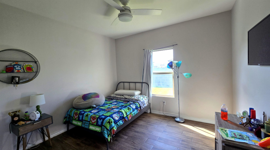 2413 Ken Kesey Dr., Laredo, Texas 78041, 4 Bedrooms Bedrooms, 5 Rooms Rooms,3 BathroomsBathrooms,Residential,For Sale,2413 Ken Kesey Dr.,20264041