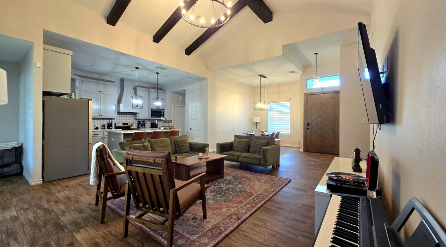 2413 Ken Kesey Dr., Laredo, Texas 78041, 4 Bedrooms Bedrooms, 5 Rooms Rooms,3 BathroomsBathrooms,Residential,For Sale,2413 Ken Kesey Dr.,20264041