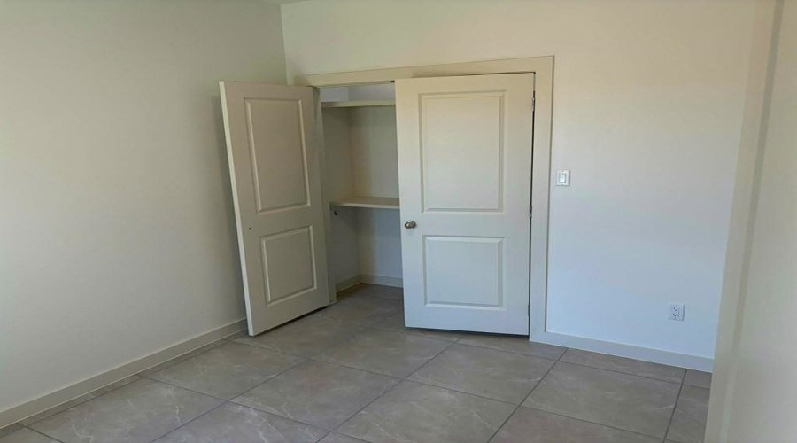 1709 Lomas Del Sur Blvd., laredo, Texas 78046, 3 Bedrooms Bedrooms, 5 Rooms Rooms,2 BathroomsBathrooms,Residential,For Sale,1709 Lomas Del Sur Blvd.,20264042