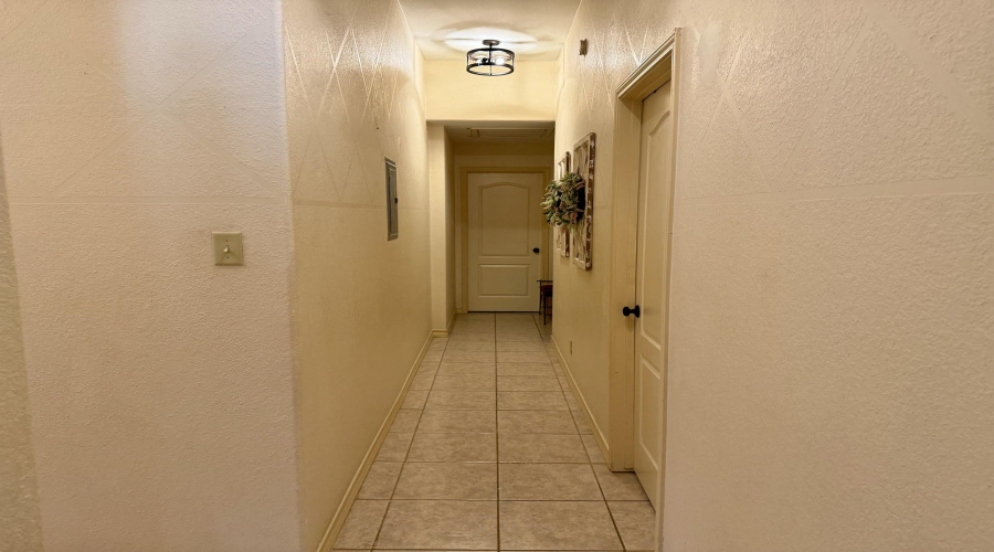 440 General Franco Dr, Laredo, Texas 78046, 3 Bedrooms Bedrooms, 8 Rooms Rooms,4 BathroomsBathrooms,Residential,For Sale,440 General Franco Dr,20264049