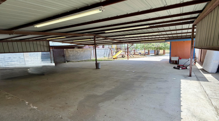440 General Franco Dr, Laredo, Texas 78046, 3 Bedrooms Bedrooms, 8 Rooms Rooms,4 BathroomsBathrooms,Residential,For Sale,440 General Franco Dr,20264049
