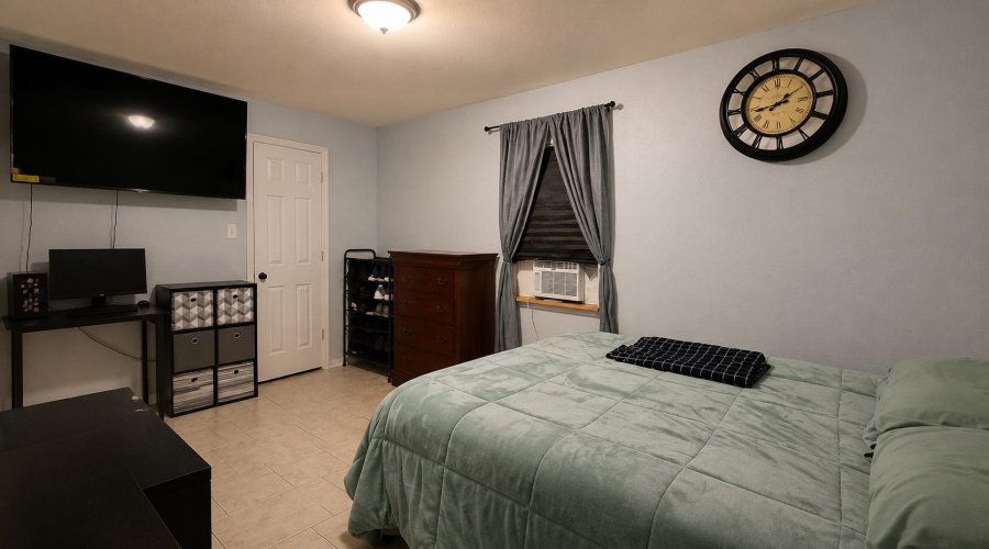 2905 Coventry Dr., Laredo, Texas 78046, 1 Bedroom Bedrooms, 3 Rooms Rooms,1 BathroomBathrooms,Residential,For Sale,2905 Coventry Dr.,20264054