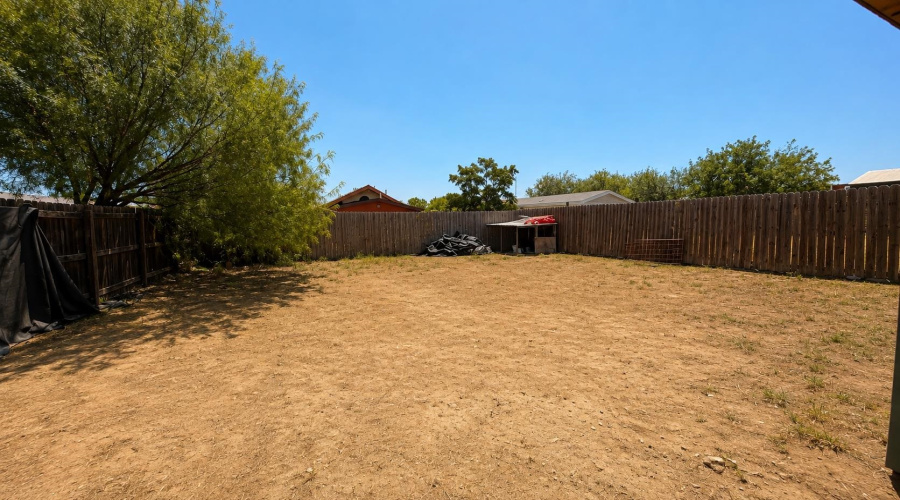 2905 Coventry Dr., Laredo, Texas 78046, 1 Bedroom Bedrooms, 3 Rooms Rooms,1 BathroomBathrooms,Residential,For Sale,2905 Coventry Dr.,20264054