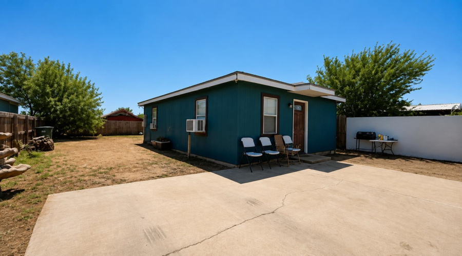 2905 Coventry Dr., Laredo, Texas 78046, 1 Bedroom Bedrooms, 3 Rooms Rooms,1 BathroomBathrooms,Residential,For Sale,2905 Coventry Dr.,20264054