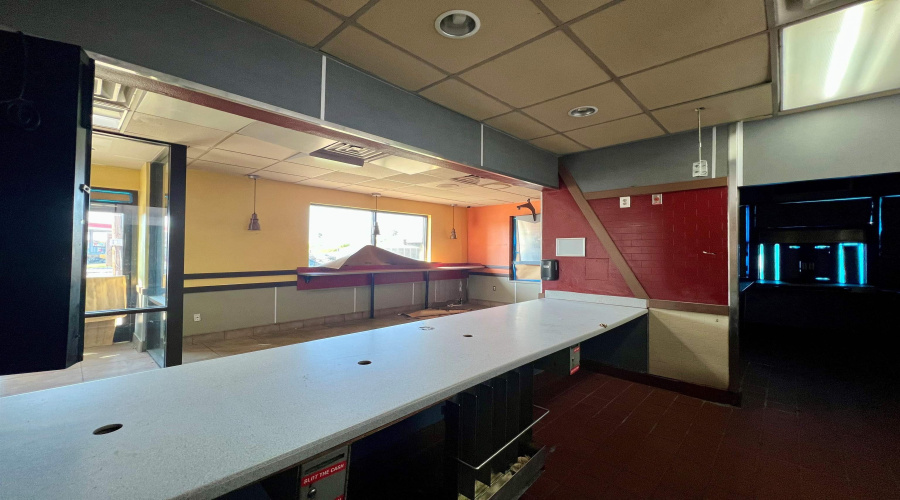 3501 San Dario Ave, LAREDO, Texas 78041, 1 Room Rooms,2 BathroomsBathrooms,Commercial retail/office,For Rent,3501 San Dario Ave,20264055