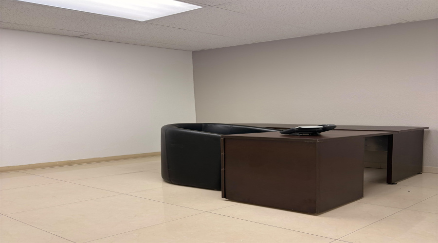 5305 Santa Maria Ave, Laredo, Texas 78046, 1 Room Rooms,2 BathroomsBathrooms,Commercial retail/office,For Rent,5305 Santa Maria Ave,20264057