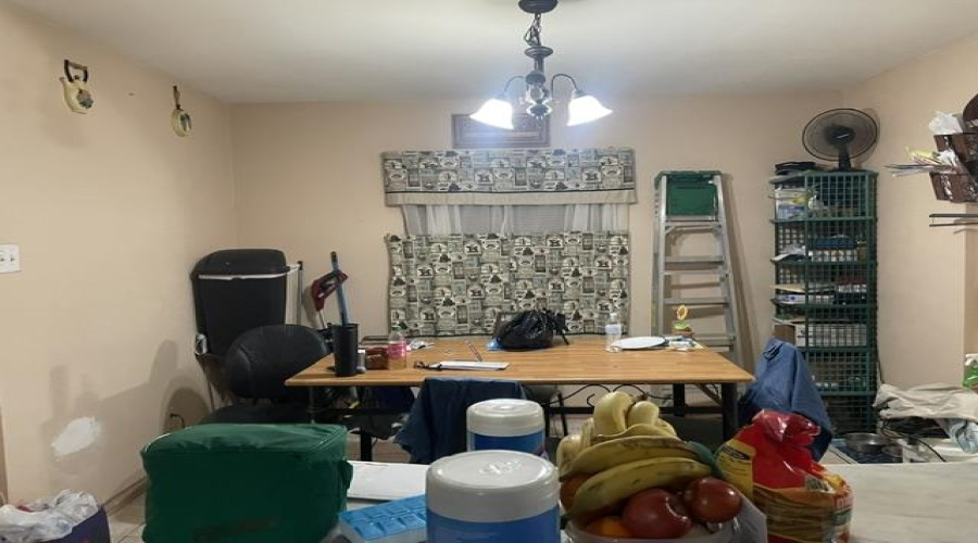 4736 Loma Vista Dr, Laredo, Texas 78046, 3 Bedrooms Bedrooms, 6 Rooms Rooms,2 BathroomsBathrooms,Residential,For Sale,4736 Loma Vista Dr,20264060