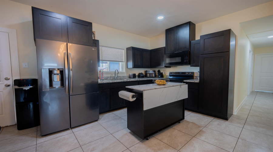 6520 Adenia Loop, Laredo, Texas 78043, 3 Bedrooms Bedrooms, 5 Rooms Rooms,2 BathroomsBathrooms,Residential,For Sale,6520 Adenia Loop,20264061