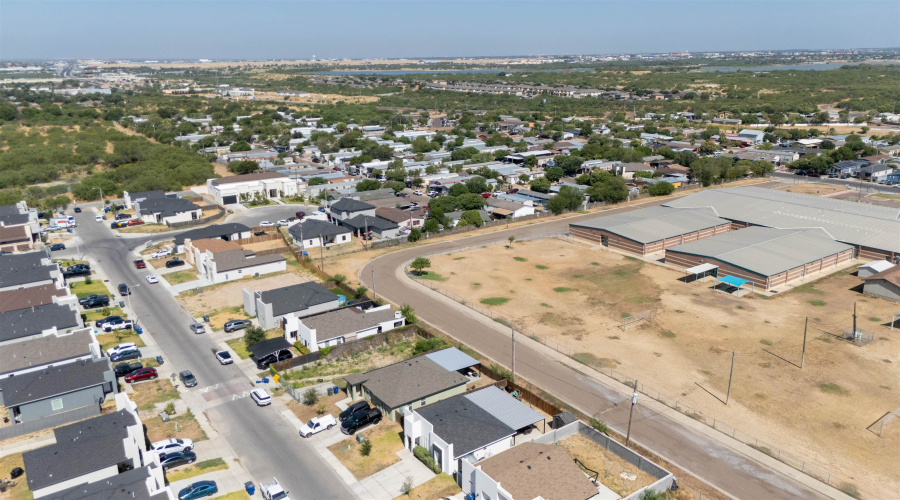 6520 Adenia Loop, Laredo, Texas 78043, 3 Bedrooms Bedrooms, 5 Rooms Rooms,2 BathroomsBathrooms,Residential,For Sale,6520 Adenia Loop,20264061