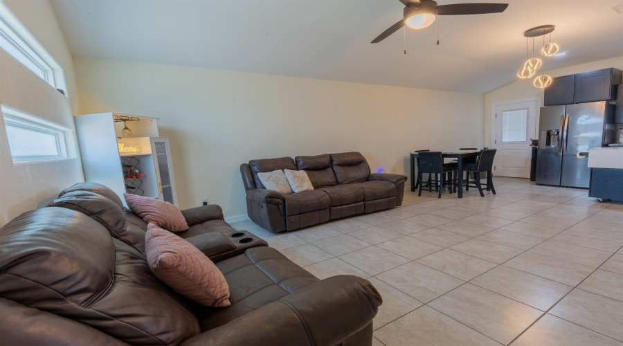 6520 Adenia Loop, Laredo, Texas 78043, 3 Bedrooms Bedrooms, 5 Rooms Rooms,2 BathroomsBathrooms,Residential,For Sale,6520 Adenia Loop,20264061