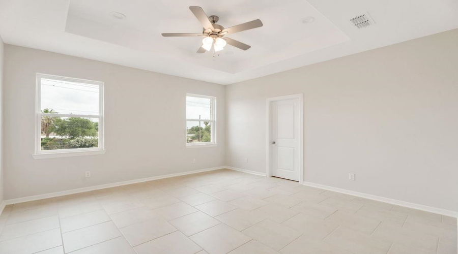 3921 Peggy Dr., Laredo, Texas 78046, 3 Bedrooms Bedrooms, 5 Rooms Rooms,2 BathroomsBathrooms,Residential,For Sale,3921 Peggy Dr.,20264063