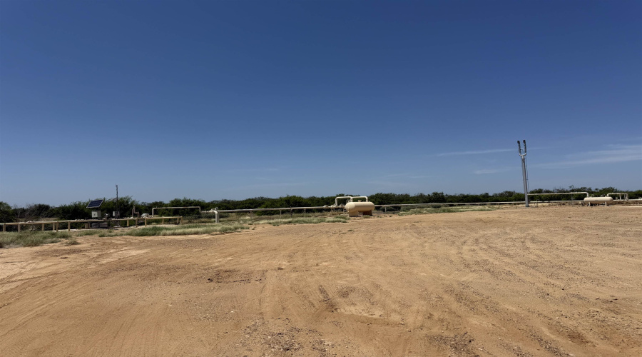 Ab AB 643 Rusk Transportation, Cotulla, Texas 70014, ,Land,For Sale,Ab AB 643 Rusk Transportation,20263992
