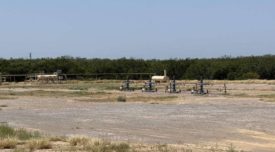 Ab AB 643 Rusk Transportation, Cotulla, Texas 70014, ,Land,For Sale,Ab AB 643 Rusk Transportation,20263992