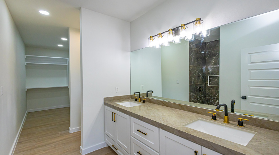 2920 Earthhaven Dr., LAREDO, Texas 78046, 3 Bedrooms Bedrooms, 5 Rooms Rooms,2 BathroomsBathrooms,Residential,For Sale,2920 Earthhaven Dr.,20264064