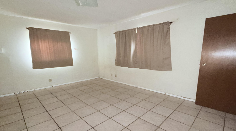 212 Maguey Dr, Laredo, Texas 78041, 4 Bedrooms Bedrooms, 5 Rooms Rooms,1 BathroomBathrooms,Residential,For Sale,212 Maguey Dr,20264065