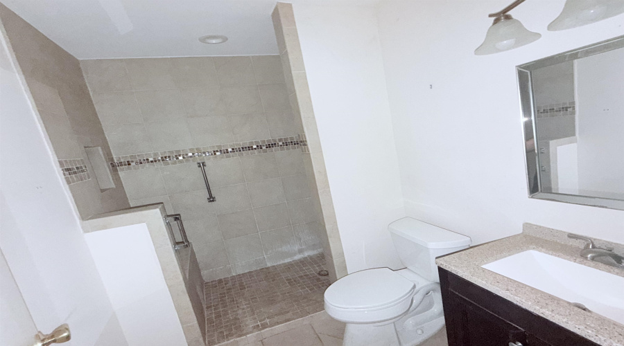 212 Maguey Dr, Laredo, Texas 78041, 4 Bedrooms Bedrooms, 5 Rooms Rooms,1 BathroomBathrooms,Residential,For Sale,212 Maguey Dr,20264065