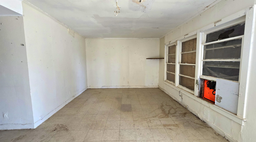 600 A&B Cherry Hill Dr, Laredo, Texas 78041, 6 Bedrooms Bedrooms, 8 Rooms Rooms,4 BathroomsBathrooms,Residential,For Sale,600 A&B Cherry Hill Dr,20264068