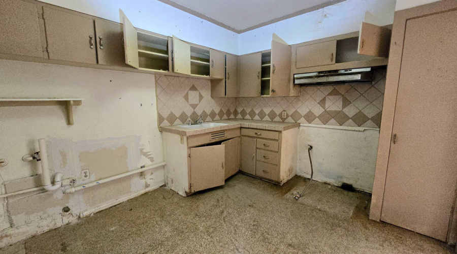 600 A&B Cherry Hill Dr, Laredo, Texas 78041, 6 Bedrooms Bedrooms, 8 Rooms Rooms,4 BathroomsBathrooms,Residential,For Sale,600 A&B Cherry Hill Dr,20264068