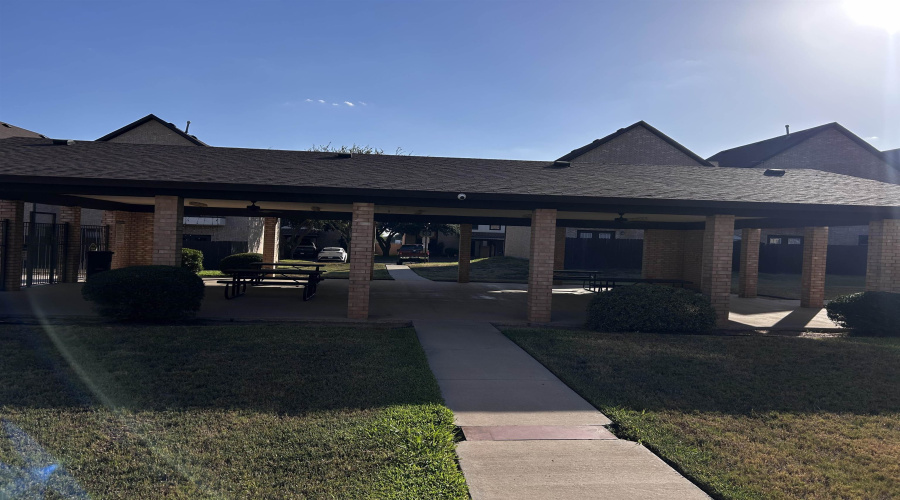 2445 Monarch Dr, Laredo, Texas 78045-4265, 4 Bedrooms Bedrooms, 6 Rooms Rooms,2 BathroomsBathrooms,Residential,For Rent,2445 Monarch Dr,20264069