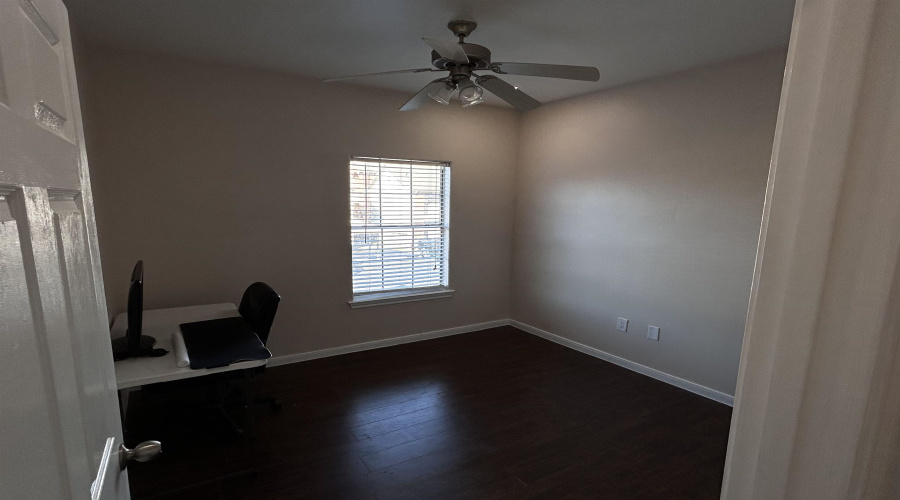 2445 Monarch Dr, Laredo, Texas 78045-4265, 4 Bedrooms Bedrooms, 6 Rooms Rooms,2 BathroomsBathrooms,Residential,For Sale,2445 Monarch Dr,20264070