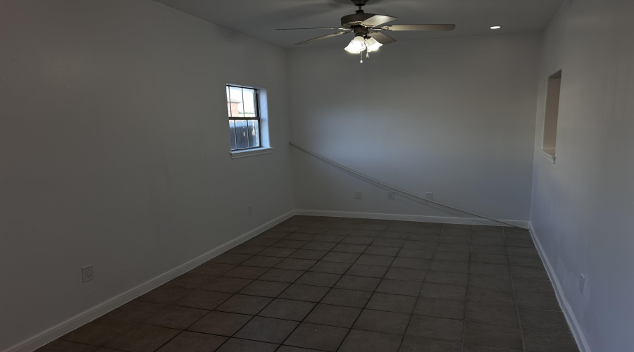 2445 Monarch Dr, Laredo, Texas 78045-4265, 4 Bedrooms Bedrooms, 6 Rooms Rooms,2 BathroomsBathrooms,Residential,For Sale,2445 Monarch Dr,20264070