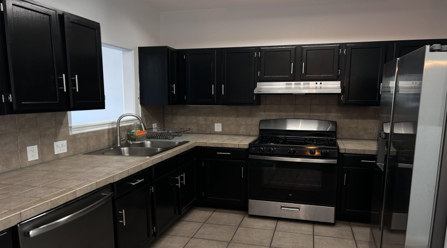 2445 Monarch Dr, Laredo, Texas 78045-4265, 4 Bedrooms Bedrooms, 6 Rooms Rooms,2 BathroomsBathrooms,Residential,For Sale,2445 Monarch Dr,20264070