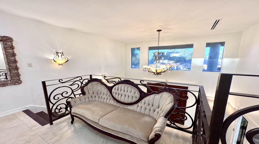 320 Merlin Rd, Laredo, Texas 78041, 5 Bedrooms Bedrooms, 12 Rooms Rooms,4 BathroomsBathrooms,Residential,For Sale,320 Merlin Rd,20264072
