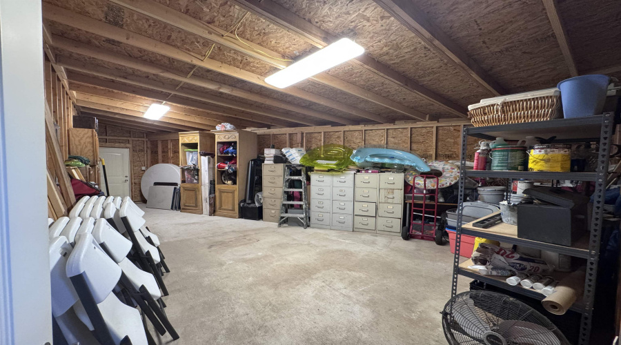 320 Merlin Rd, Laredo, Texas 78041, 5 Bedrooms Bedrooms, 12 Rooms Rooms,4 BathroomsBathrooms,Residential,For Sale,320 Merlin Rd,20264072