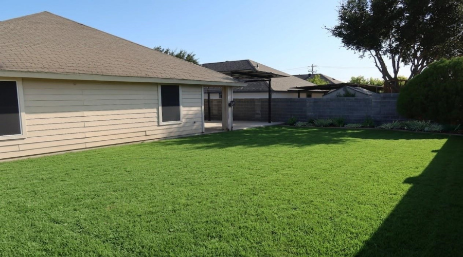 1906 Stonefield Ln, LAREDO, Texas 78045, 4 Bedrooms Bedrooms, 7 Rooms Rooms,2 BathroomsBathrooms,Residential,For Sale,1906 Stonefield Ln,20264073