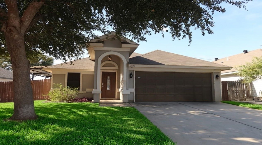 1906 Stonefield Ln, LAREDO, Texas 78045, 4 Bedrooms Bedrooms, 7 Rooms Rooms,2 BathroomsBathrooms,Residential,For Sale,1906 Stonefield Ln,20264073