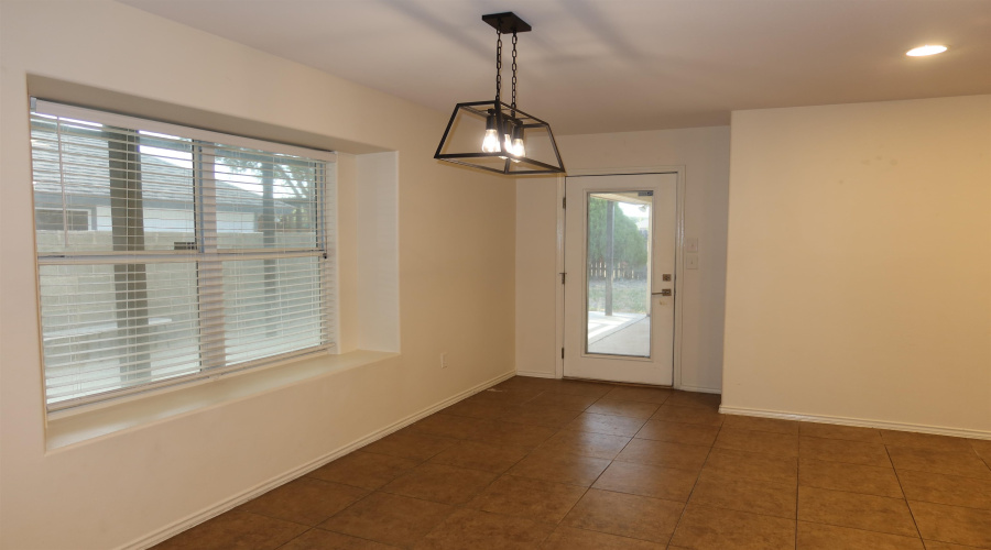 1906 Stonefield Ln, LAREDO, Texas 78045, 4 Bedrooms Bedrooms, 7 Rooms Rooms,2 BathroomsBathrooms,Residential,For Sale,1906 Stonefield Ln,20264073