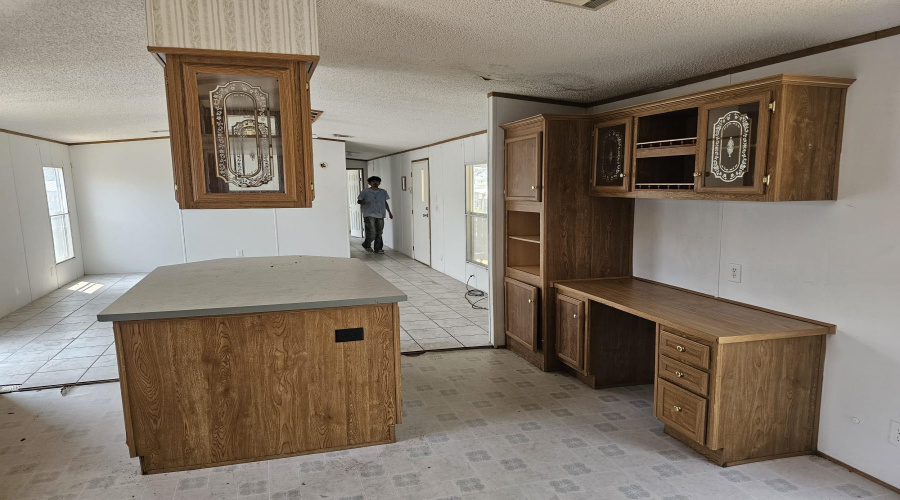 613 Valeria Lp, Laredo, Texas 78046, 3 Bedrooms Bedrooms, 5 Rooms Rooms,2 BathroomsBathrooms,Residential,For Sale,613 Valeria Lp,20264074