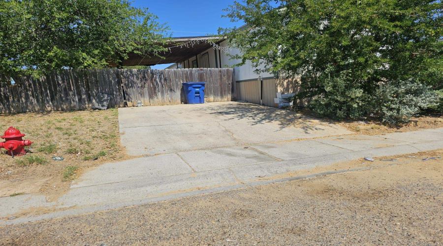 613 Valeria Lp, Laredo, Texas 78046, 3 Bedrooms Bedrooms, 5 Rooms Rooms,2 BathroomsBathrooms,Residential,For Sale,613 Valeria Lp,20264074