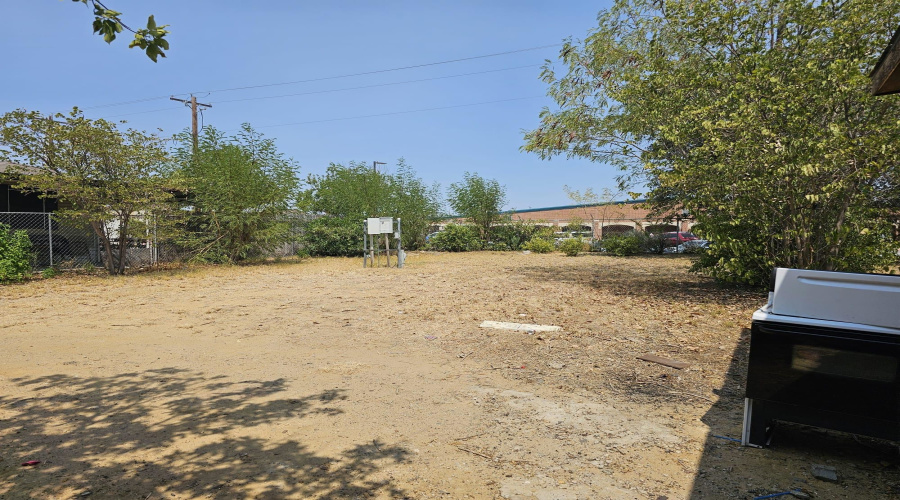 613 Valeria Lp, Laredo, Texas 78046, 3 Bedrooms Bedrooms, 5 Rooms Rooms,2 BathroomsBathrooms,Residential,For Sale,613 Valeria Lp,20264074