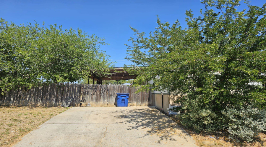 613 Valeria Lp, Laredo, Texas 78046, 3 Bedrooms Bedrooms, 5 Rooms Rooms,2 BathroomsBathrooms,Residential,For Sale,613 Valeria Lp,20264074